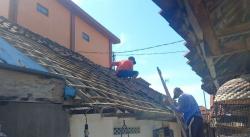 Puting Beliung Mengamuk di Jombang, Warga: 14 Rumah dan Satu Sekolah Rusak