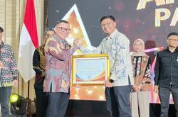 Kontribusi Pajak Bahan Bakar Antar Pertamina JBB Raih Penghargaan dari Gubernur Banten