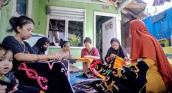 Membangun Ekonomi Keluarga dengan Pendampingan PNM yang Hangat