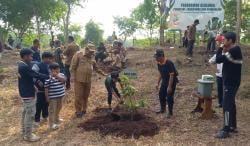 Jaga Hutan Blora, Bupati dan Perhutani Tanam 300 Pohon di Kawasan Lindung