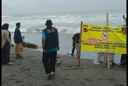 Malam Tahun Baru, Camat Cidaun dan Forkopimcam Sisir Pantai hingga Masjid Pastikan Situasi Aman