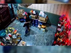 Viral! Maling Bobol Rumah Mewah di Surabaya, Santai Makan-Minun di Dalam Rumah Saat Korban Terlelap