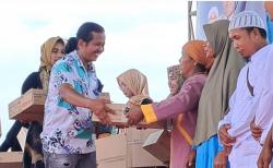 Viral! Haji Muhammad Yasin Bangun Jalan Rusak 6 Km di Sampang Pakai Uang Sendiri