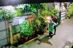 Viral! Musisi dan Influencer DJ Donny Diteror, Rumah Dilempari Bom Molotov dan Bangkai Ayam