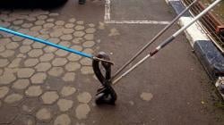 Ular Muncul di Fasilitas Kesehatan, Damkar Indramayu Sigap Evakuasi