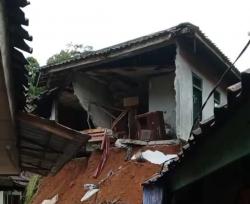 Cuaca Ekstrem Rusak Ratusan Rumah di Lebak, BPBD Imbau Warga Tetap Siaga