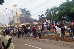 Gelombang Protes Warga Demo Kuwu di Kuningan, 12 Perangkat Desa Penuhi Tuntutan Mundur