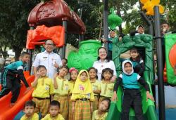 Wali Kota Semarang Agustina Resmikan Ruang Bermain Rama Taman Abdulrahman Saleh