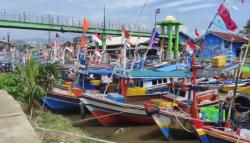 Gelombang Tinggi 5 Meter, Nelayan Pandeglang Pilih Istirahat Saja