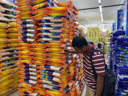 Harga Beras Premium di Batam Terus Meroket, Pedagang: Sudah Sampai HET