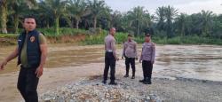 Bocah 8 Tahun Hanyut di Sungai Ngaso Rohul Saat Mandi