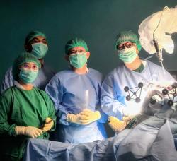 Mengintip Canggihnya CUVIS Joint, Robot Bedah Lutut di Siloam Surabaya