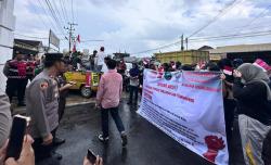 Dinilai Tanpa Progres, Emak-emak dan Mahasiswa Minta Kejari Lubuklinggau Tahan FDJ Riska Kitty