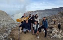 Kawah Ijen Hanya Boleh Dikunjungi 2.000 Orang Tiap Hari, Wisatawan Wajib Booking secara Online