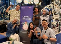 Tahun Baruan Anti Mainstream, Tamu Hotel di Medan Ini Dapat Mug Custom Langsung Dilukis