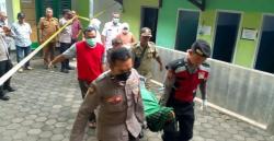 Mayat Pria Misterius Ditemukan di Area  Makam Ki Ronggo Sekarputih