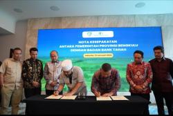 Bupati Bengkulu Utara Dampingi Gubernur Tandatangani Nota Kesepakatan Bersama Bank Tanah di Jakarta