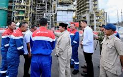 Menko AHY Dampingi Presiden Resmikan Infrastruktur Energi RDMP Balikpapan