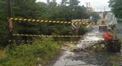 Pondasi Jembatan Cikupa di Lebak Amblas, Akses Warga Terancam