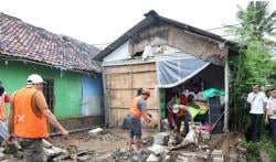 Rumah Lansia Tak Layak Huni, Roboh Diterjang Angin Kencang