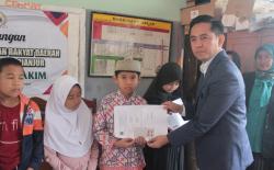 Lawan Putus Sekolah, 125 Siswa SDN Ciloto Terima Beasiswa PIP Aspirasi