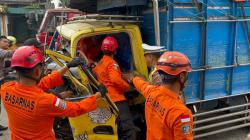 Tabrakan Truk di Pantura Semarang–Kendal, Satu Korban Meninggal Dunia