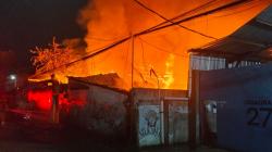 Gudang Pabrik Rajut di Katapang Bandung Dilalap Api, Lima Unit Damkar Diturunkan