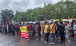 Tak Bekerja! Ratusan Sopir Dump Truk Unjuk Rasa di DPRD Ponorogo, Minta Tambang Dibuka