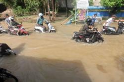 Motor Terendam Banjir? Ini Langkah Cepat Agar Tidak Rusak Parah