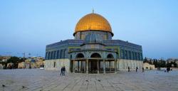 HIKMAH JUMAT : Ketika Langit Menjadi Jawaban Atas Krisis Zaman