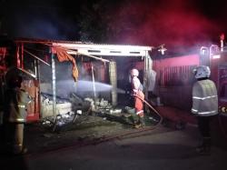 Damkar Jatibarang Padamkan 2 Kebakaran Beruntun di Indramayu