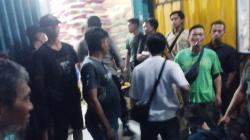 Berpura-pura Beli Beras, Pria di Gresik Nekat Kalungkan Pisau ke Leher Pemilik Toko