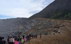 Wisata Gunung Ijen Kian Diminati, Ini Larangan Bagi Wisatawan Lokal dan Mancanegara