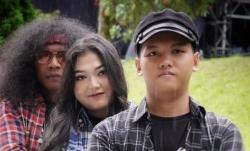 Dari Piano Klasik ke Panggung Pop-Rock, Kisah Inspiratif Bintang Putra Sugiatno