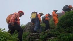 SAR Lanjutkan Pencarian Korban Pesawat ATR 42-500, Fokus Evakuasi 1 Jenazah di Gunung Bulusaraung