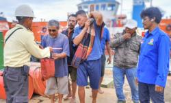 Kapal Terbalik di Laut Jawa, Empat Nelayan Lamongan Diselamatkan Kapal Kargo
