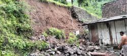 Tanah Longsor Timpa Dua Rumah Warga Situbondo, Kerugian Jutaan Rupiah