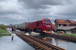 23 Perjalanan Kereta Dibatalkan Imbas Banjir Jalur KA Pekalongan-Sragi Hari Ini, Berikut Daftarnya