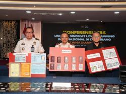 Imigrasi Gerebek Markas Love Scammer Internasional di Tangerang, 27 WNA Ditahan