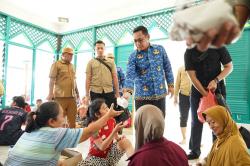 Plt Bupati Bekasi Tinjau Banjir di Tambun Utara, Pastikan Warga Aman dan Bantuan Tersalurkan