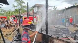 Kebakaran Hebat Hanguskan Dua Rumah di Duo Koto Pasaman, Kerugian Capai Rp300 Juta