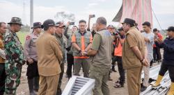 Jelang Ramadhan, Wabup Pidie Jaya Tekankan Huntara Tak Cukup Tanpa Isi Dapur dan Alas Tidur