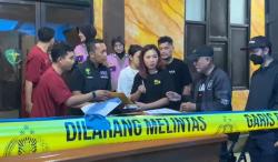 Tangis Keluarga Warnai Penyerahan Jenazah Pramugari ATR 42-500, Florencia Lolita Wibisono