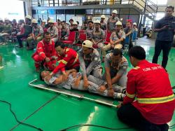 Antisipasi Situasi Darurat, TKBM TPK Berlian Pelajari Teknik Life Saving