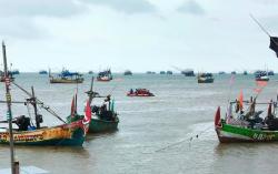 Perahu Terbalik Disapu Gelombang Tinggi, 2 Nelayan Hilang Tenggelam di Perairan Banyutowo Pati