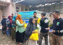 JB Indramayu Bersama Sahabat Daniel Bantu Warga Kurang Mampu di Desa Sukawera