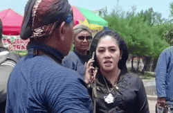 Viral Video Mbak Rara Pawang Hujan Diusir Saat Prosesi Labuhan Keraton Jogja