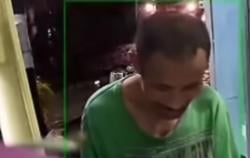 Penjual Parfum Keliling di Sragen Viral, Rela Pinjam HP Demi Video Call Keluarga di Banten