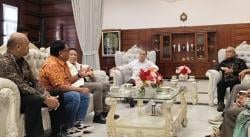 Banyak Mahasiswa PTS Nyaris Putus Kuliah, Pemkot Surabaya Buat Kebijakan Beasiswa Tanpa Batas Kuota