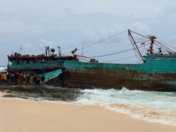 Dari Tontonan Jadi Tragedi, Ombak Pantai Waibuku, Kodi Balaghar Renggut Nyawa Anak-anak
